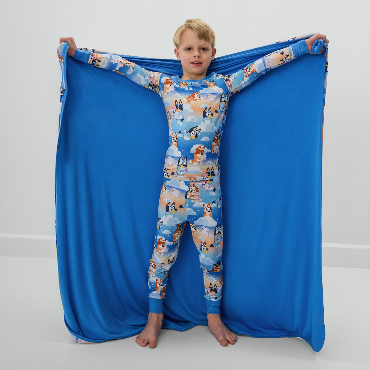 Bluey Blue Sleepytime Large Cloud Blanket® – Little Sleepies display picture 1