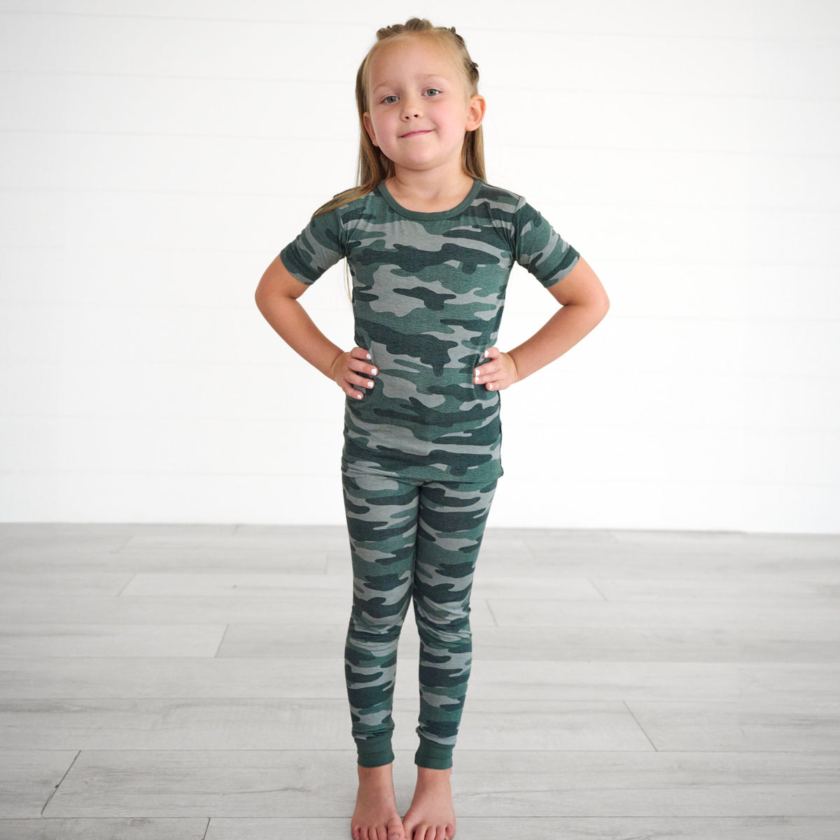 Little deals Sleepies Camo 18-24 zippie NWT