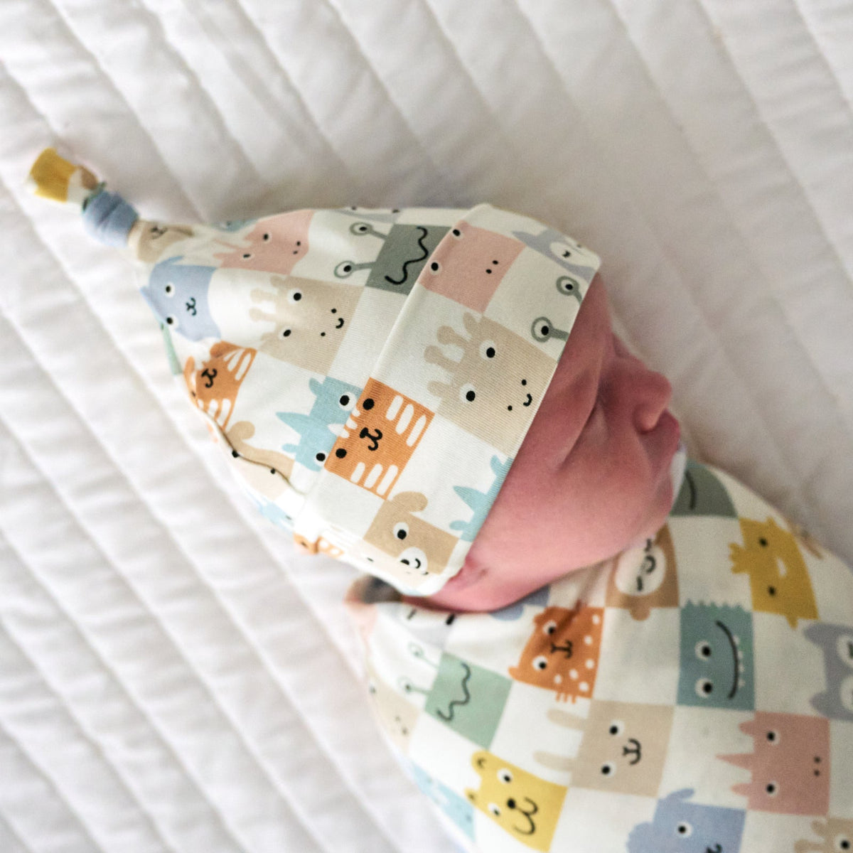 Check Mates Swaddle & Hat Set - Little Sleepies display picture 1