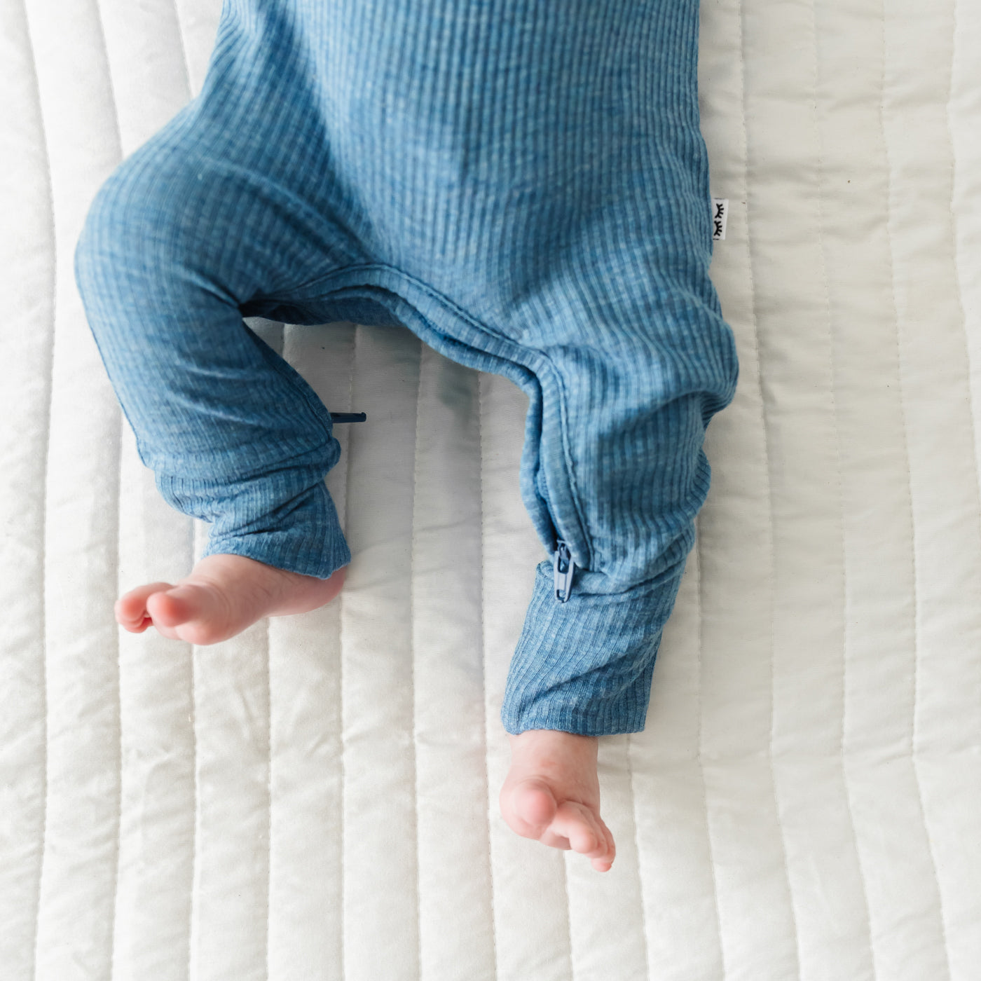 Crescent Zippy - Heather Blue Ribbed Crescent Zippy