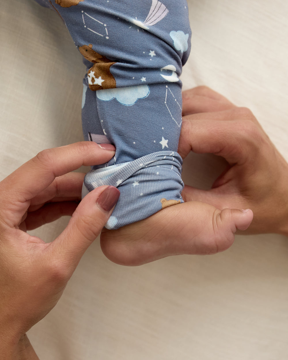 Close up of the foot fold over feature on the Constellation Cubs Fold Over Legging