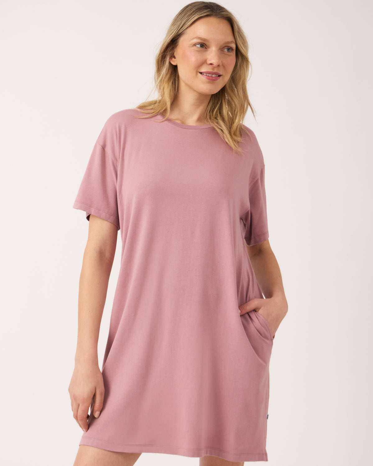 Close up of woman wearing the Rosewood Women's Lounge Dress