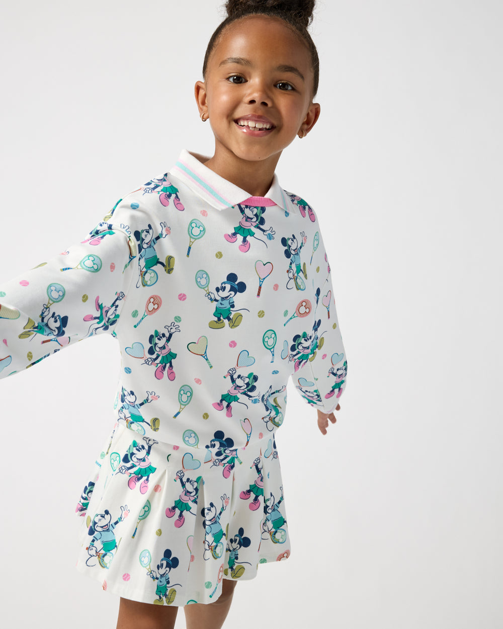 Girl wearing the Disney Mickey Mouse & Minnie Mouse Match Drop Shoulder Crewneck