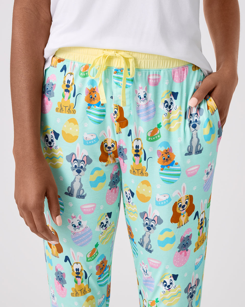 Close up of the pocket details on the Disney Peekaboo Pets Women's Pajama Pants