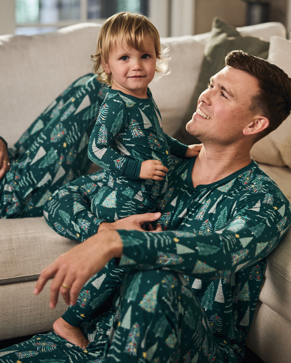 Twinkling Trees Men's Long Sleeve Pajama Top