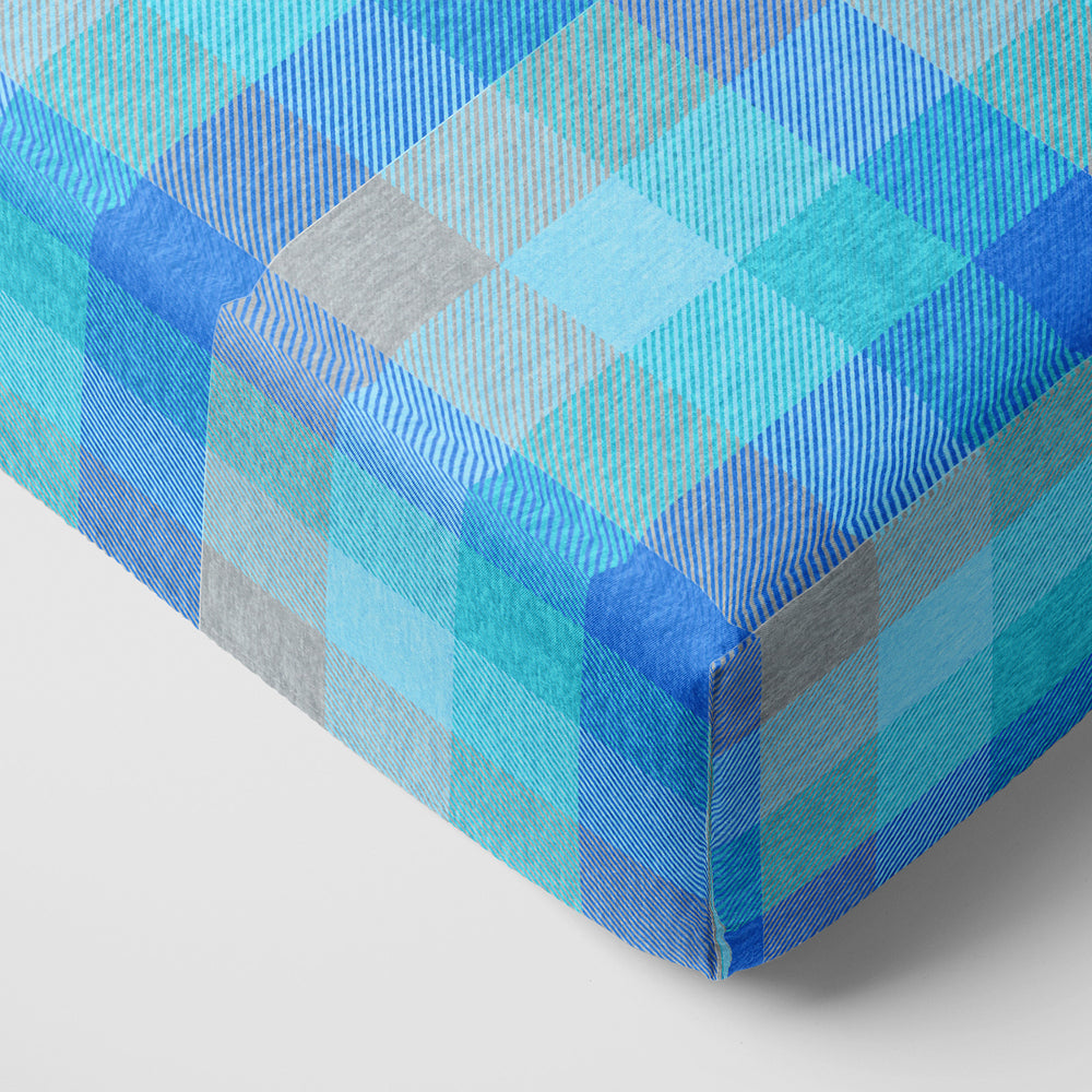 Arctic Plaid corner crib sheet