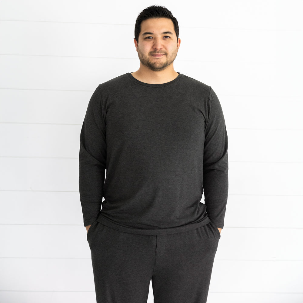 close up image of a man wearing a Cozy heather black men's pj top