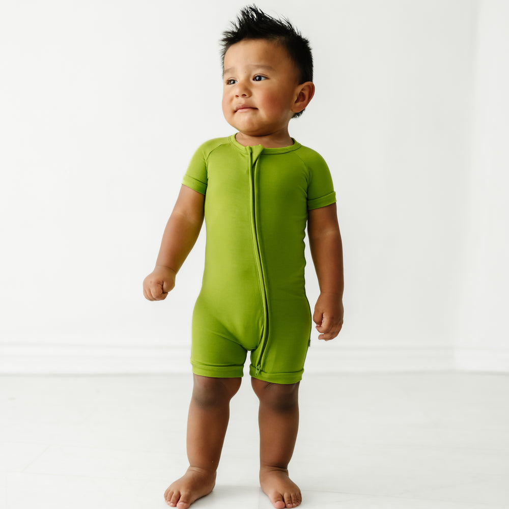 Child wearing an Avocado Shorty Zippy