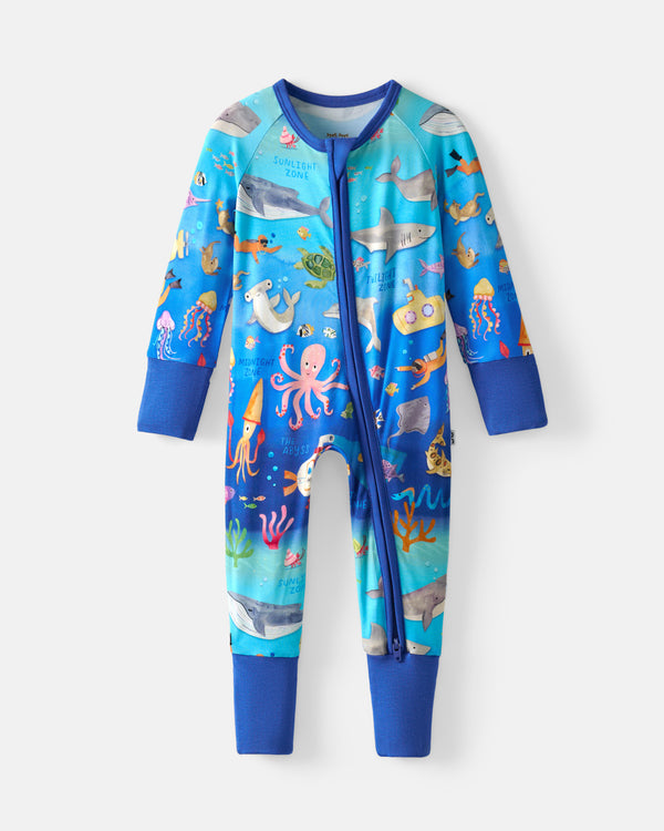 Flat lay of the Underwater Discovery Zippy