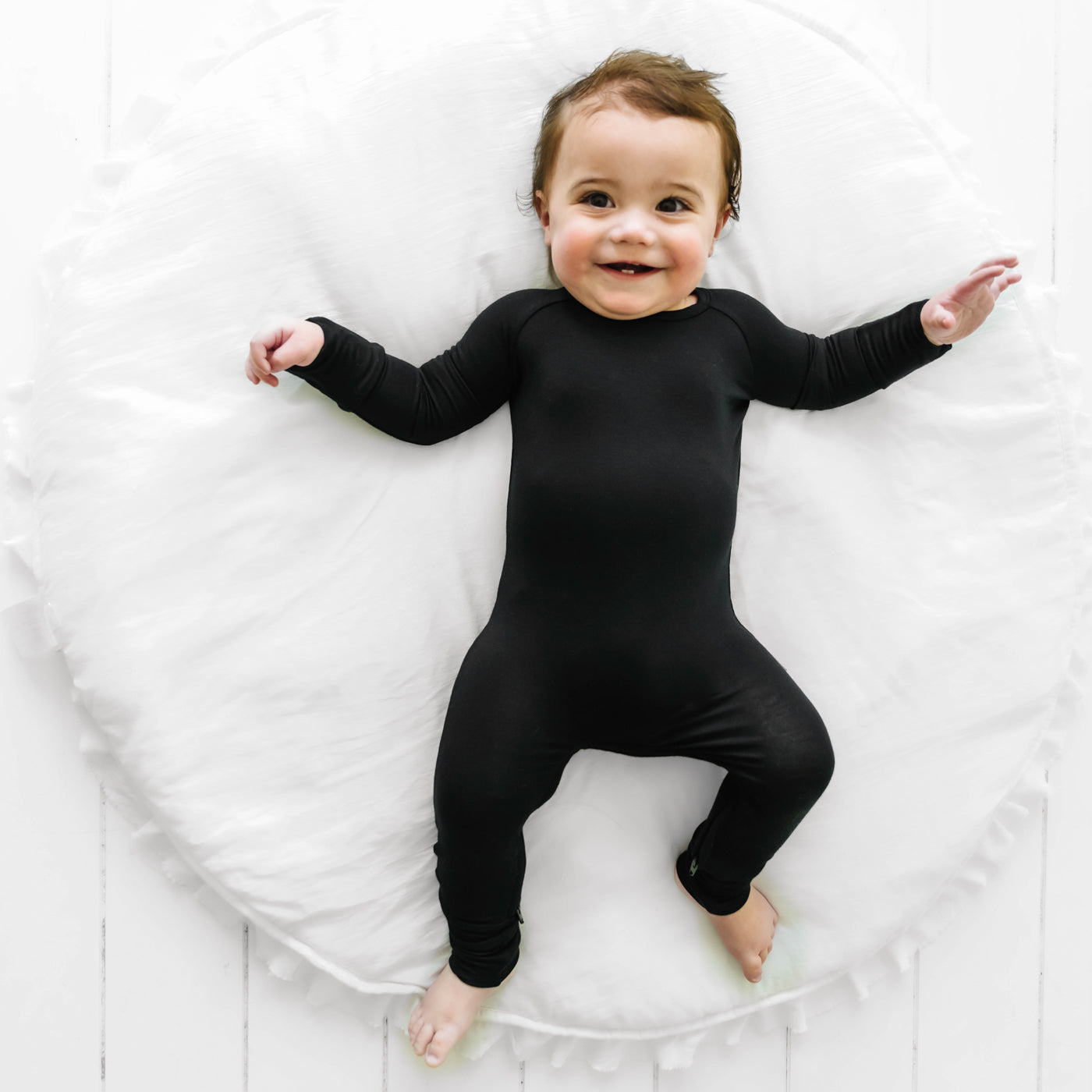 Crescent Zippy - Black Bamboo Viscose Crescent Zippy