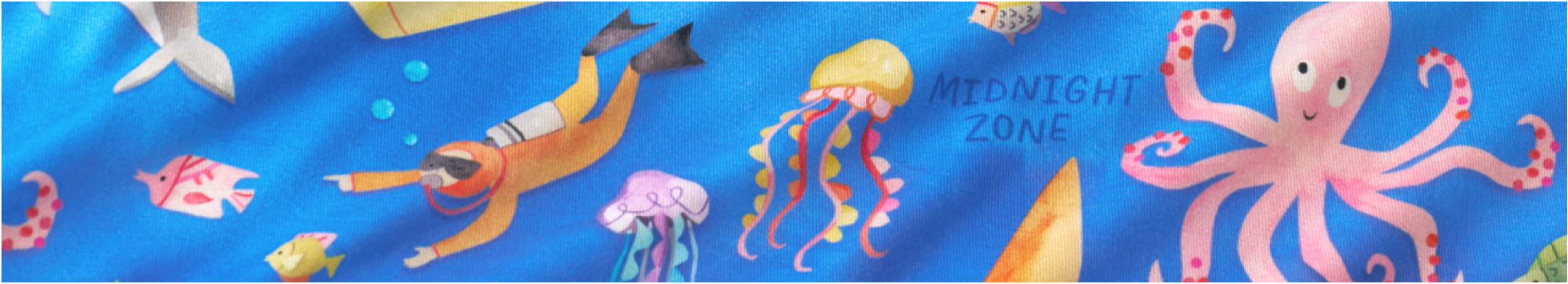 Close up of the Underwater Discovery print