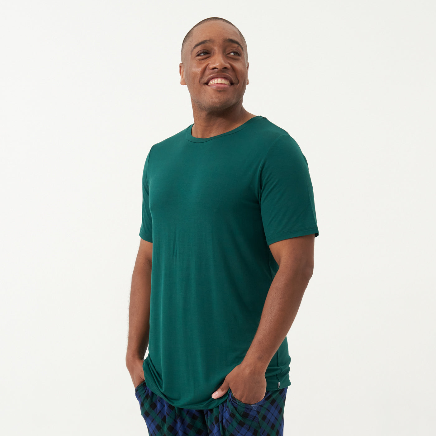 Alternate image of a man wearing an Emerald men's short sleeve pajama top and coordinating pants