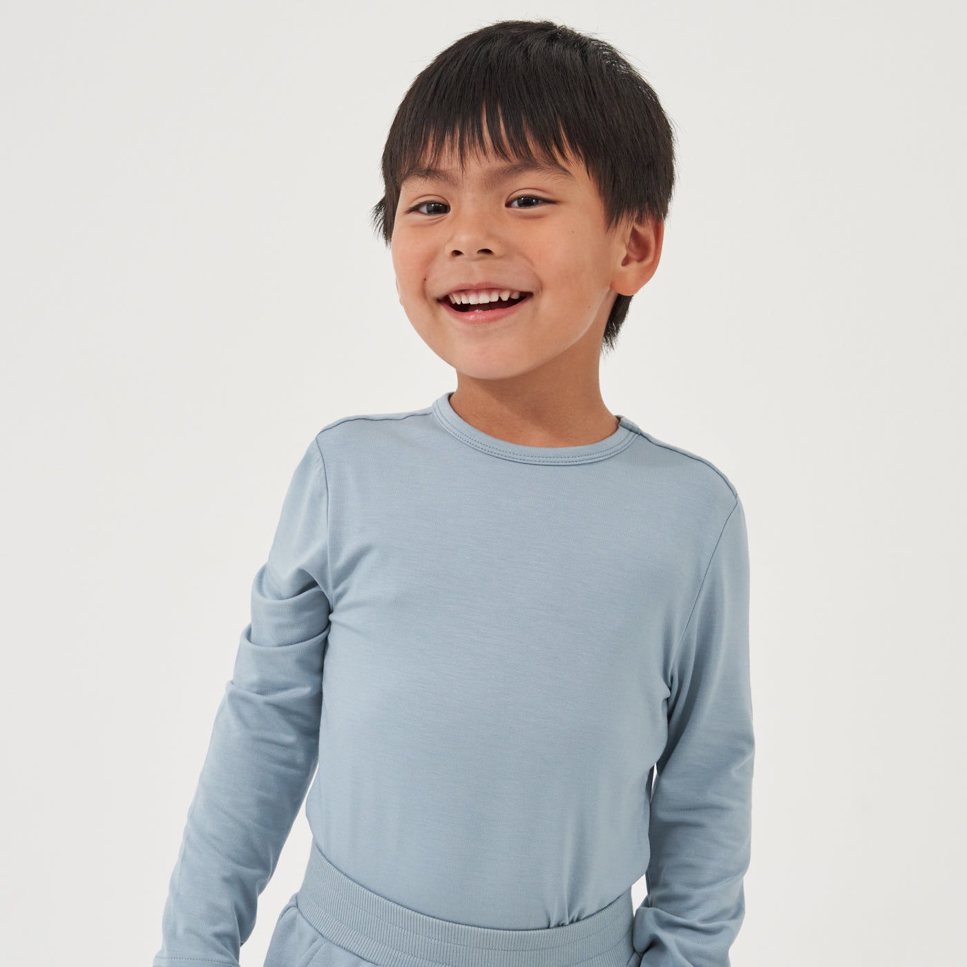 Alternate image of a child wearing a Fog classic tee