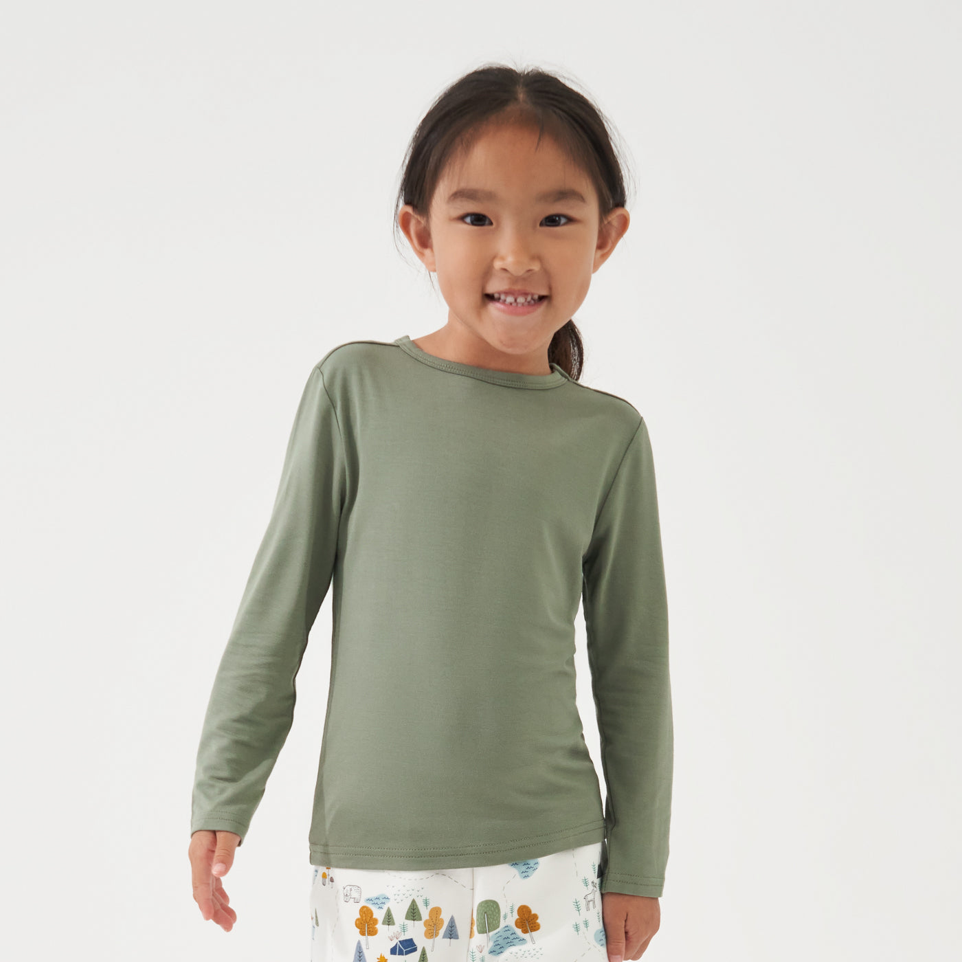 Alternate image of a child wearing a Moss classic tee
