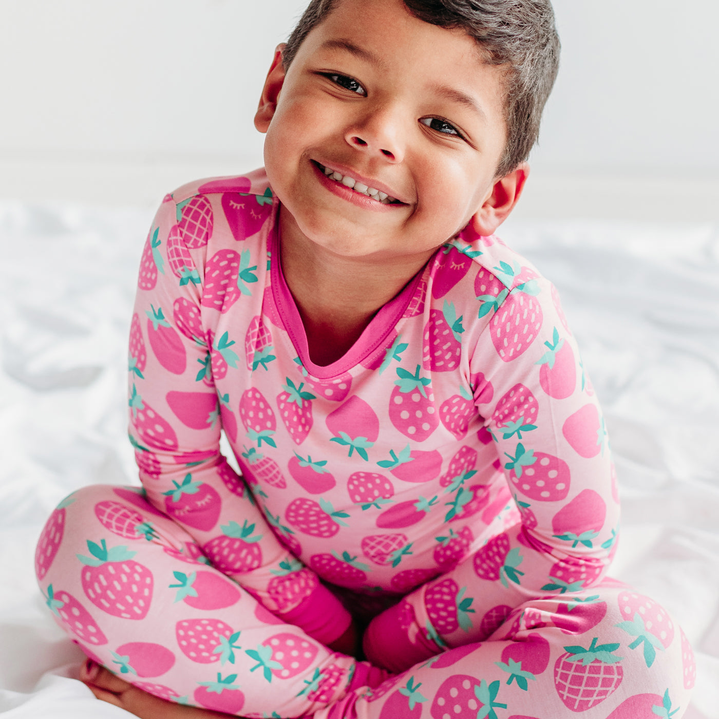 Cute Little Strawberries Pyjamas Set – Snugglify