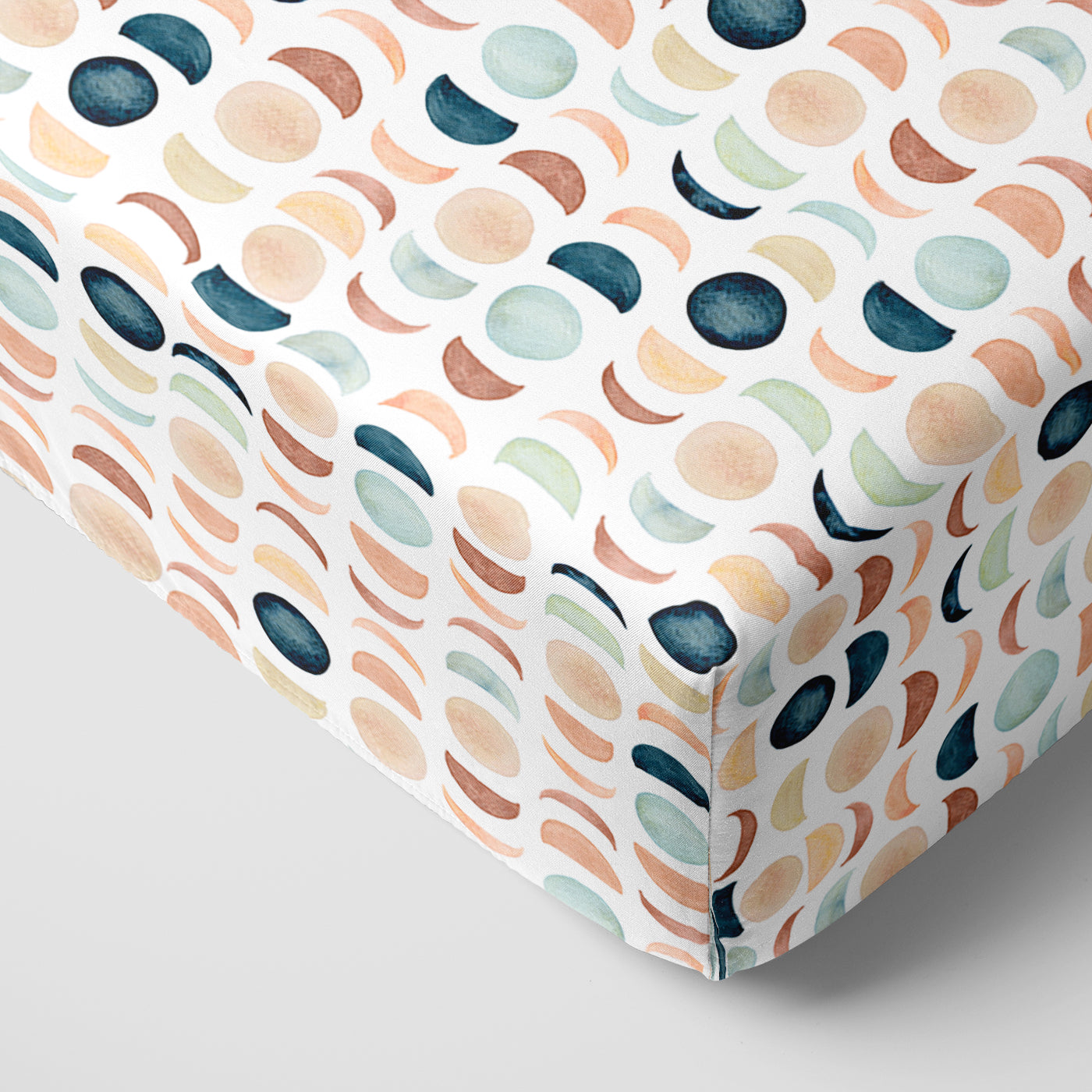 Corner image of Luna Neutral fitted crib sheet