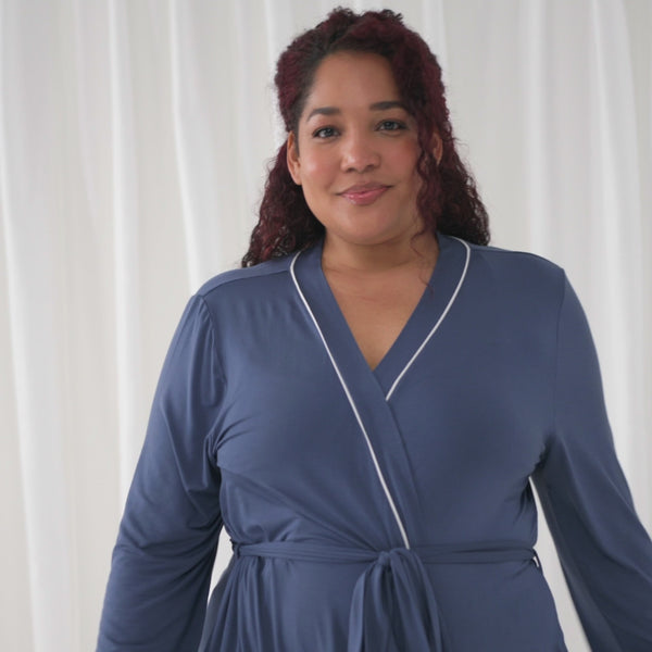Video of women wearing and demonstrating the women's Indigo robe