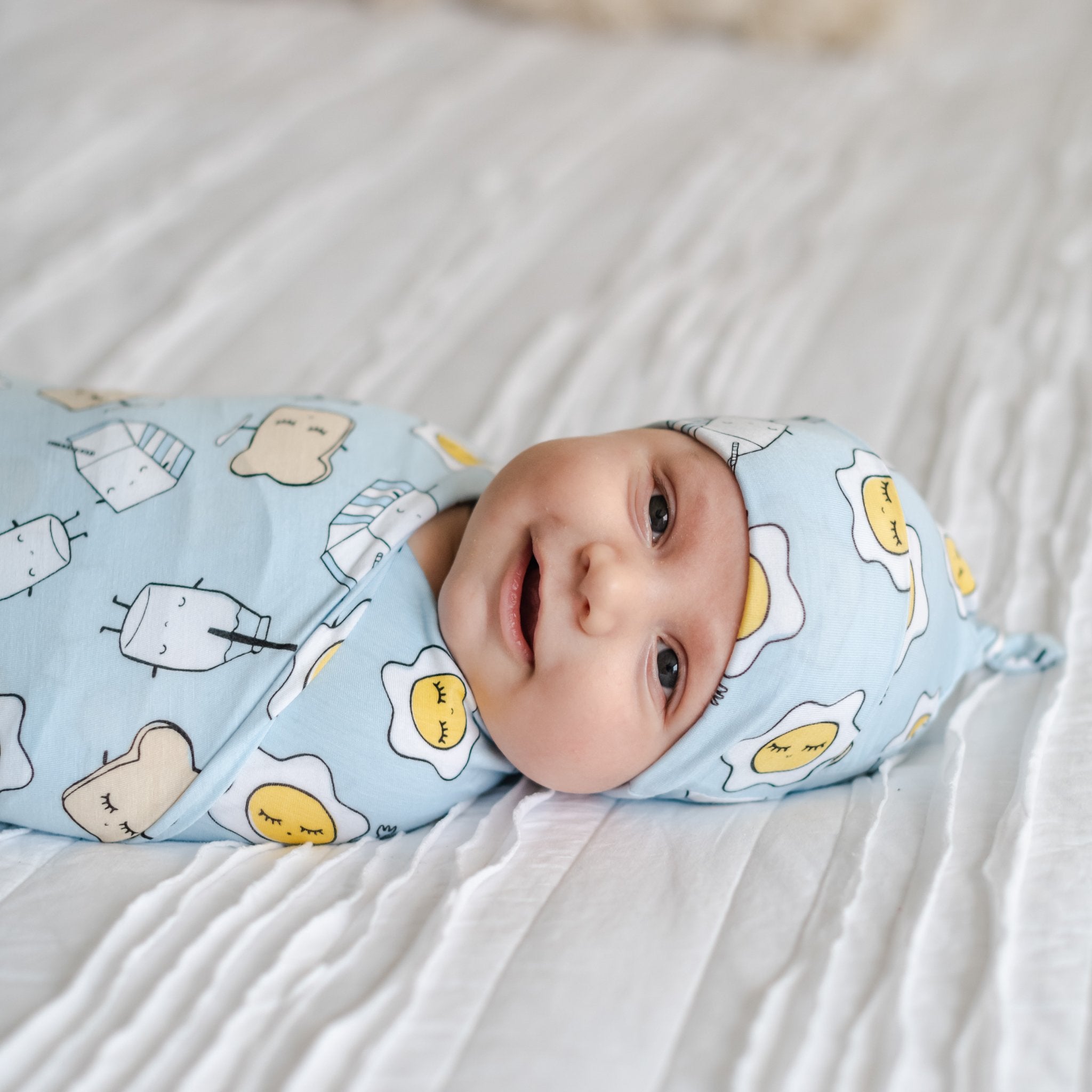 2-pack Stripe Print Newborn Swaddle Receiving Blanket Baby Sleeping Bag Swaddles Wrap Blanket and Beanie Hat Set